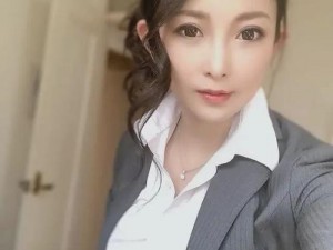 玩 50 岁四川熟女 A 片，体验真实夫妻生活，感受性爱的美妙