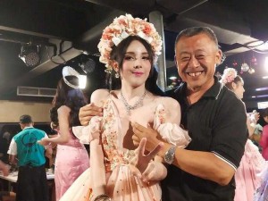 欧美18    人妖_如何看待欧美 18 岁人妖现象？